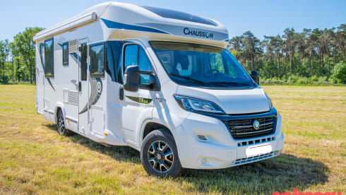 Luxury hotel room (family camper) on wheels...