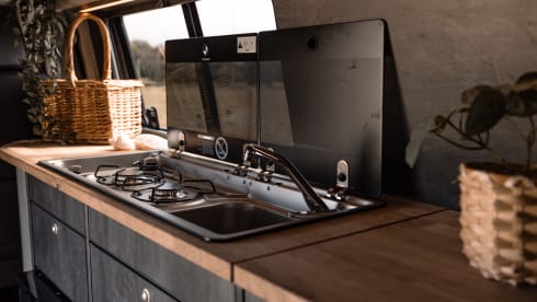 COOPER THE CAMPER – 2016 Volkswagen Camper