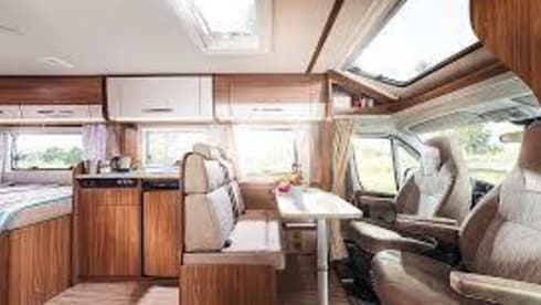 Compact Carado T135 BJ 2022/2023