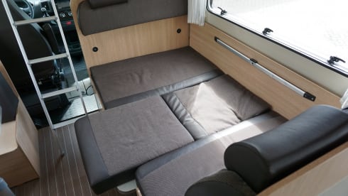 6 person Sunlight (A72) Alcove from 2017