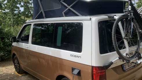 VW California automatic, full option, 2021 with surfboard holder