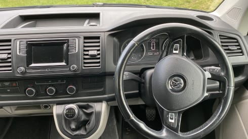 Bertie – 4 berth Volkswagen campervan