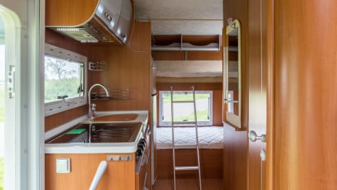 Available again for the summer. Relax with a luxury 4-6 person camper on your trip
