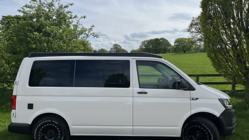 Tour Bus – 4 berth Volkswagen campervan from 2017