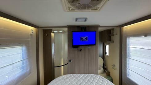 5 person Luxury camper with barbecue included 