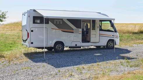 P1 – Carthago Malibu 441 KB LE - 4 Berth 