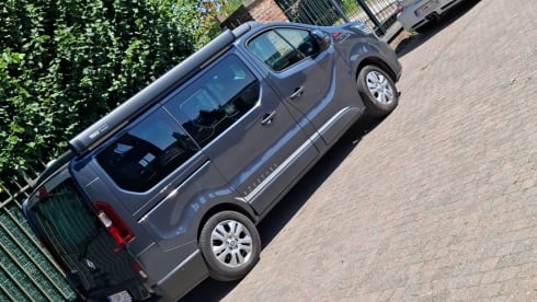 Patchke – 4p Bustner campervan, automatic