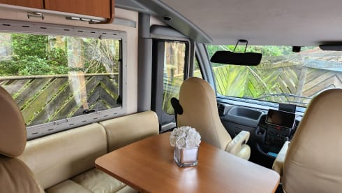 Blessy – 4 berth Knaus Luxury Motorhome