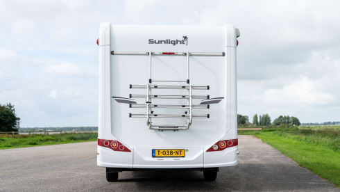 half integraal camper – 4p Sunlight semi-integrated from 2018