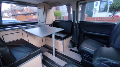 Ebisu 5 Sleeper Camper W