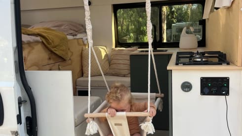 Billy – On an adventure with our converted camper bus (Fiat Ducato 2013 3p))