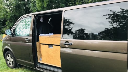 2p Volkswagen campervan from 2011