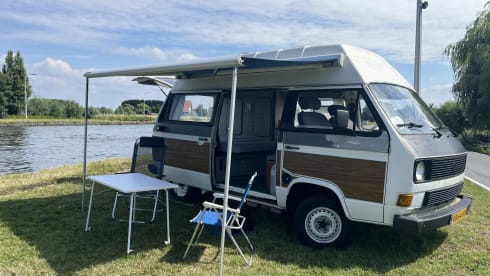 T3 Erwin  – 2 a 3p Volkswagen Campervan. 