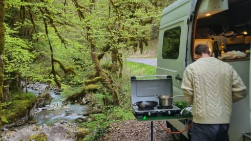 2p Mercedes-Benz bus from 2012