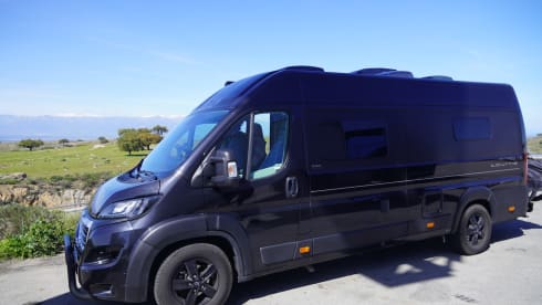 Tourne 6.4 – New Bus Camper for Rent Peugeot Boxer