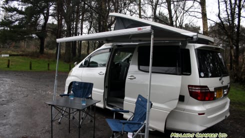 Skye – 4 berth ULEZ Compliant automatic Toyota campervan 