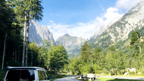 Elsie – Elsie- Beautiful Volkswagen Campervan- Sleeps 4