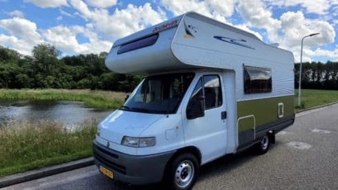 Cees – Alkoof Camper (1997) - km vrij - huisdieren toegestaan