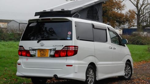 Austin – Toyota Alphard campervan met 2/3/4 slaapplaatsen, vanaf bouwjaar 2017.