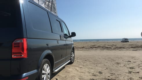 4 berth Volkswagen campervan 2016 6 speed, unique wooden interior