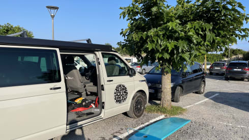 VOLKSWAGEN CALIFORNIA COAST dec2020