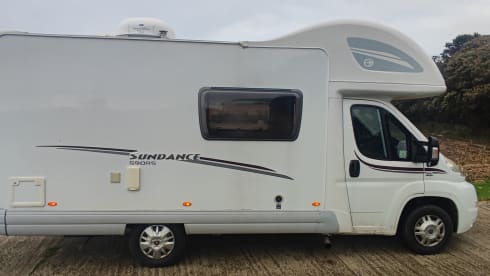 Poldark –  Uks most southerly 4 berth family motorhome