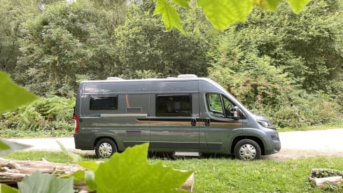 Super Comfy Globescout – Adventure in Luxury