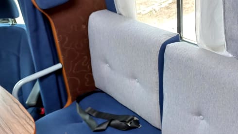 5p Challenger alcove camper from 2009