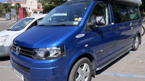 Dora – Camper Volkswagen a 2 posti letto del 2014