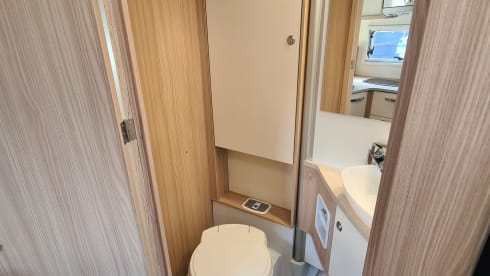 Bürstner – 4p Bürstner semi-integrated from 2018