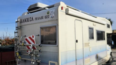 Claudio – Pegaso 622. 2500 turbo diesel 7 berths