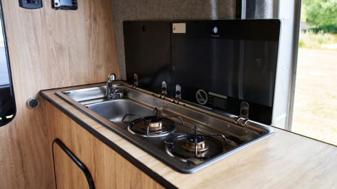Silver Comet – 4 Berth Mercedes Sprinter Luxury Camper