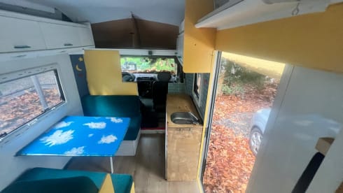 Your heart is the Light of this World – 4p Renault bus uit 2000