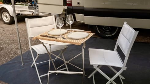 5. Vanlife mit Stil | Voll ausgestattetes Off-Grid-Campingfahrzeug