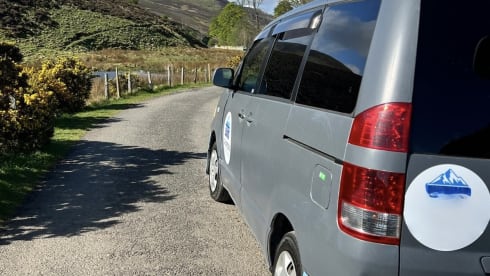 Dasha  – Camping-car Toyota 2 places de 2006
