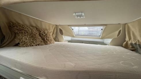 5p Challenger semi-integrated uit 2015