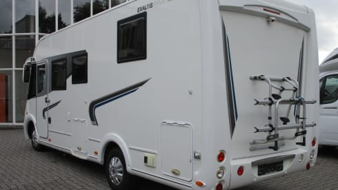 Spacious 4 person family camper Fiat Chausson