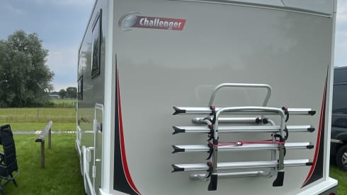 Spacious 3 pers. Challenger 337 automatic 