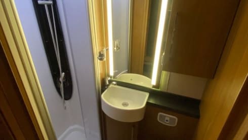 Irene – 6 berth Autotrail Apache 700