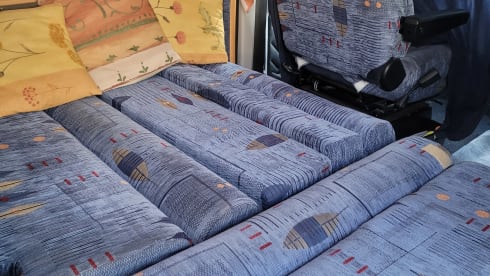 4p Chausson integrated uit 2005