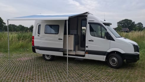 B.a.  – 2-seater Volkswagen bus from 2014
