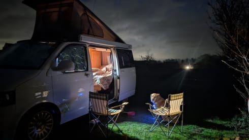 Lola – Camping-car Volkswagen 4 places de 2011
