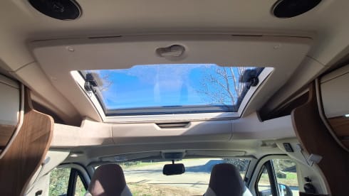 Juliet – 4 berth Fiat integrated from 2016