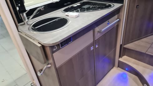 Camper vrijheid op top niveau – 4p Challenger semi-integrated from 2019