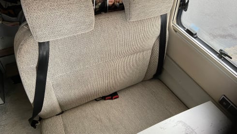 Batvan – Grote luxe Hymer-camper met 5 slaapplaatsen uit 2021