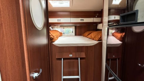 Ons huisje op wielen 🚐 – 5p Rimor alcove from 2018
