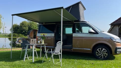 Volkswagen California  – 2p Volkswagen bus from 2023