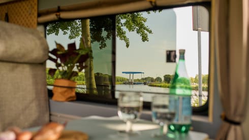 - voor de uitslapers – Camping-car modulaire avec toit relevable pour 4 personnes