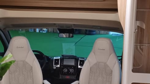 Burstner Lyseo Time limited edition – 2p Bürstner semi-integrated uit 2019