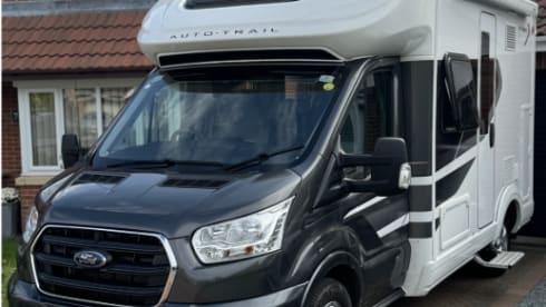 Peggy Sooz – F60-Auto Trail 4 berth 2023